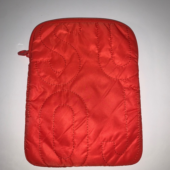 Marc Jacobs Red Quilted Tablet Sleeve - Picture 3 of 4